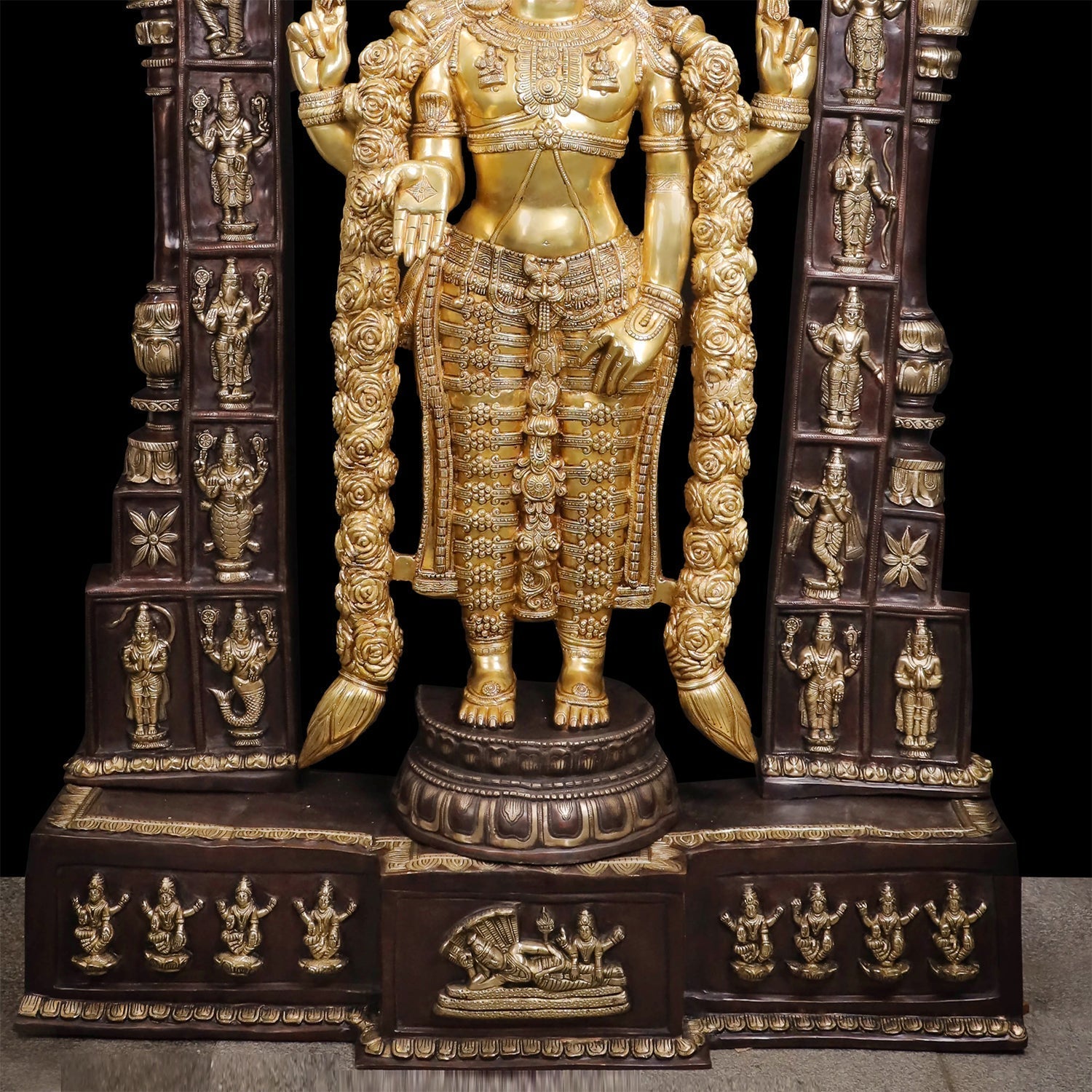 Brass Super Large Tirupati Balaji Venkateshvara Idol With Kirtimukha Throne 7.5 Feet-3