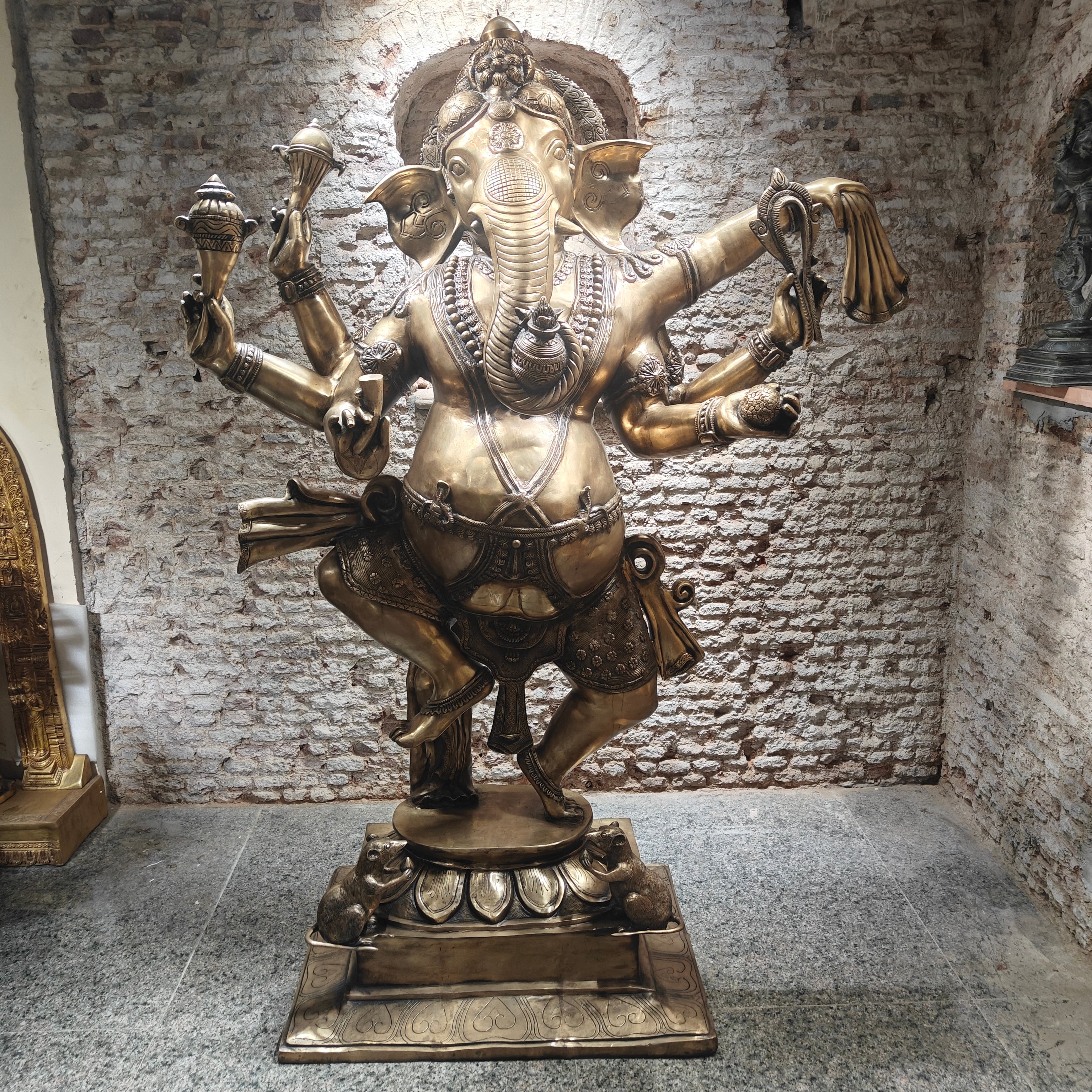 Brass Large Dancing Ganesha Statue Antique Finish 82 Inches-3
