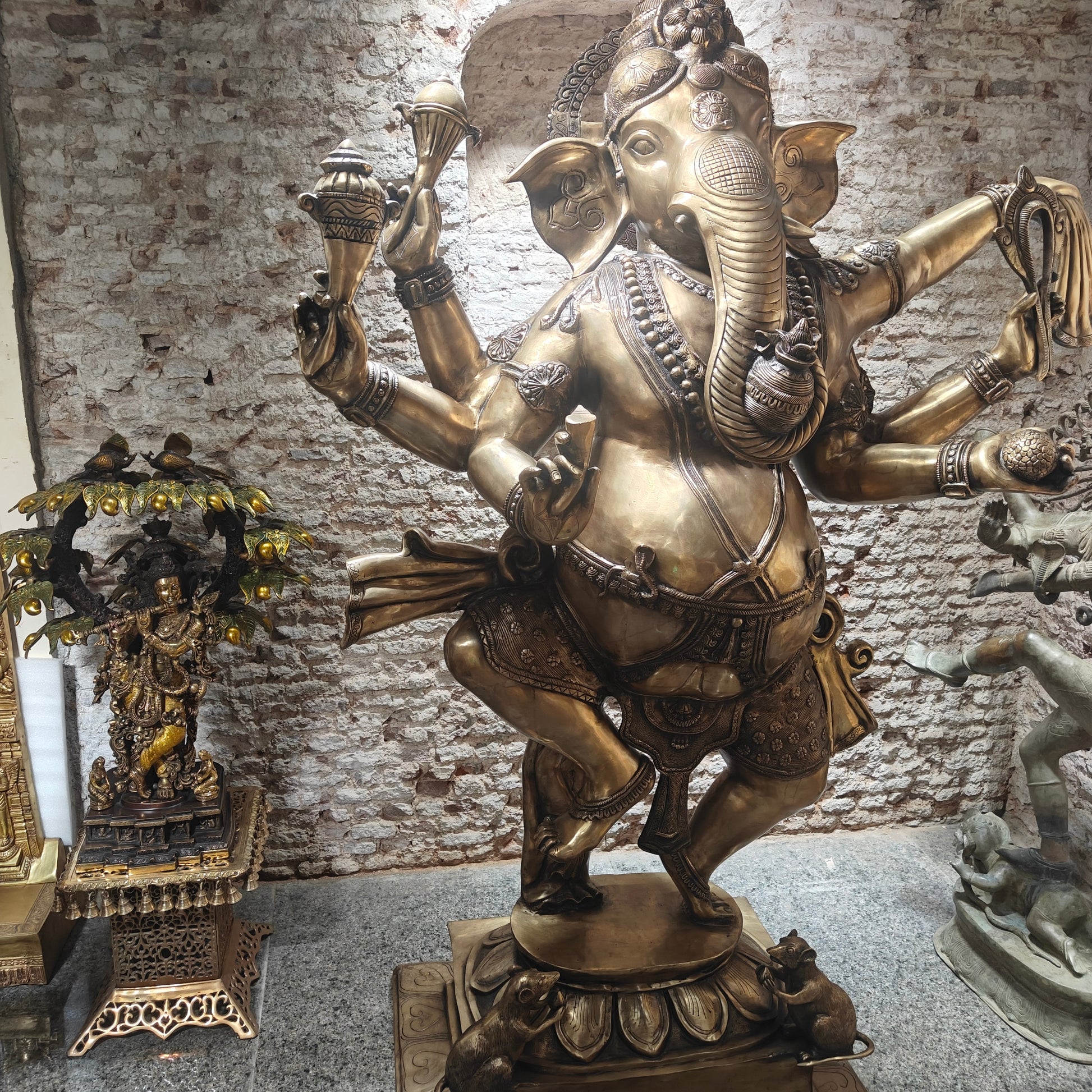 Brass Large Dancing Ganesha Statue Antique Finish 82 Inches-4