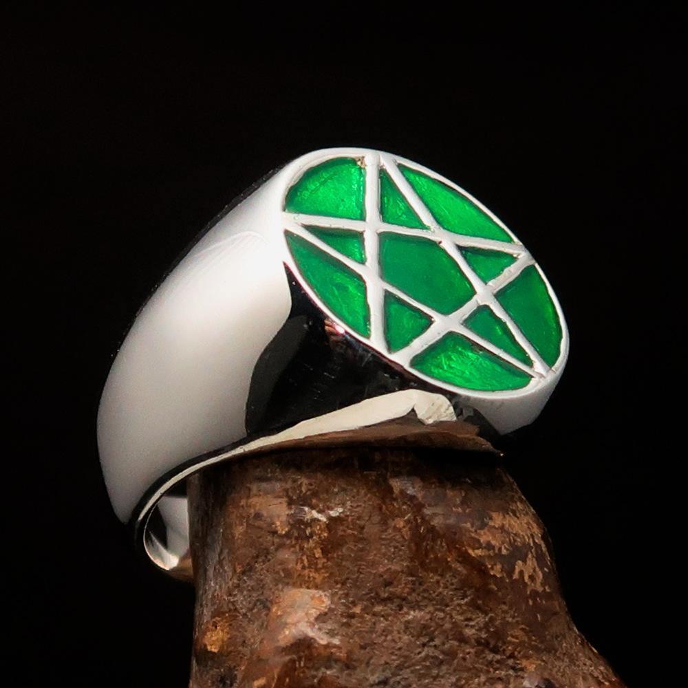 Perfectly crafted Men's Solid Line Pentagram Ring green - Sterling Silver