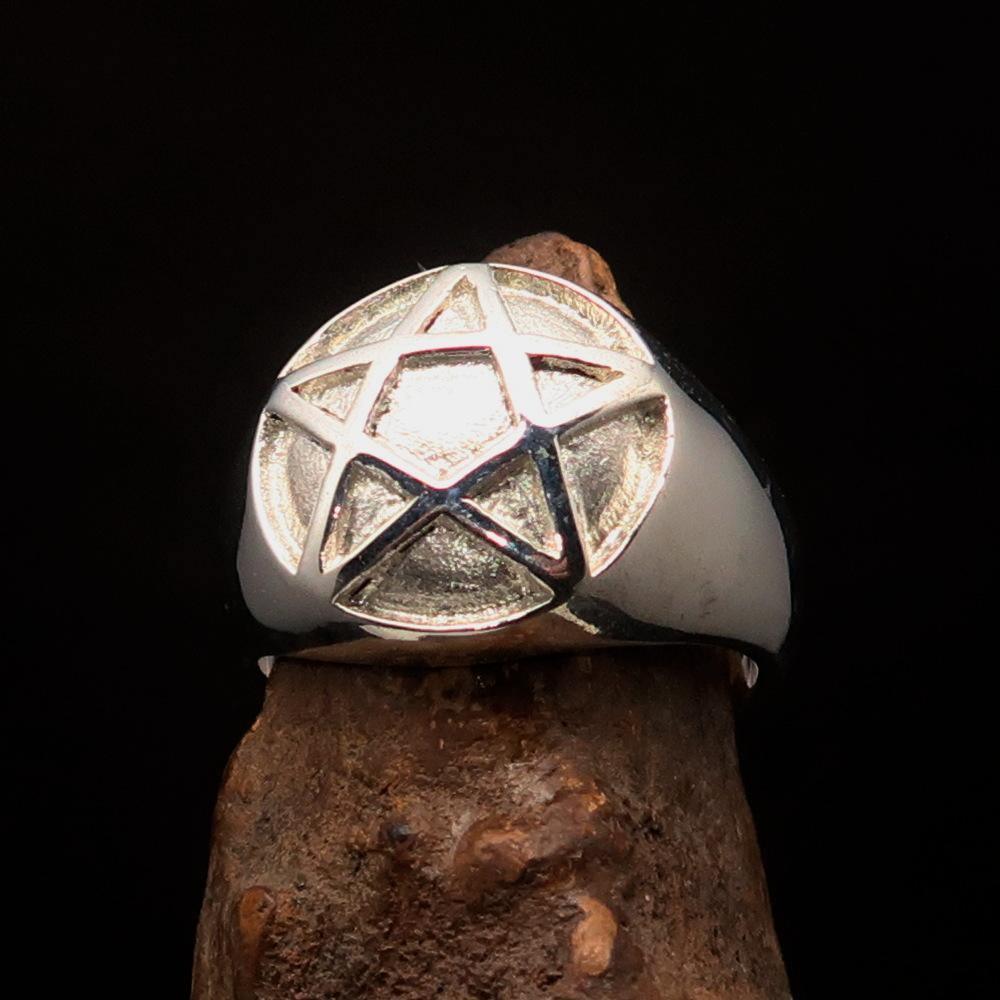 Perfectly domed Men's Two-Tone Matte Solid Line Pentagram Ring - Sterling Silver