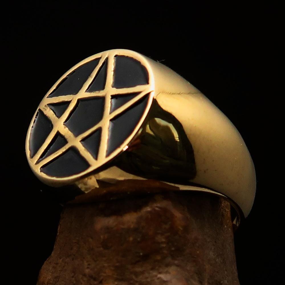 Perfectly crafted Men's Solid Line Pentagram Ring Black - Brass