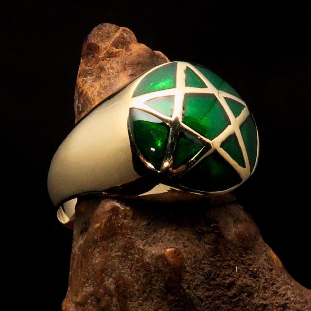 Perfectly domed Men's Solid Line Pentagram Ring Green - Brass