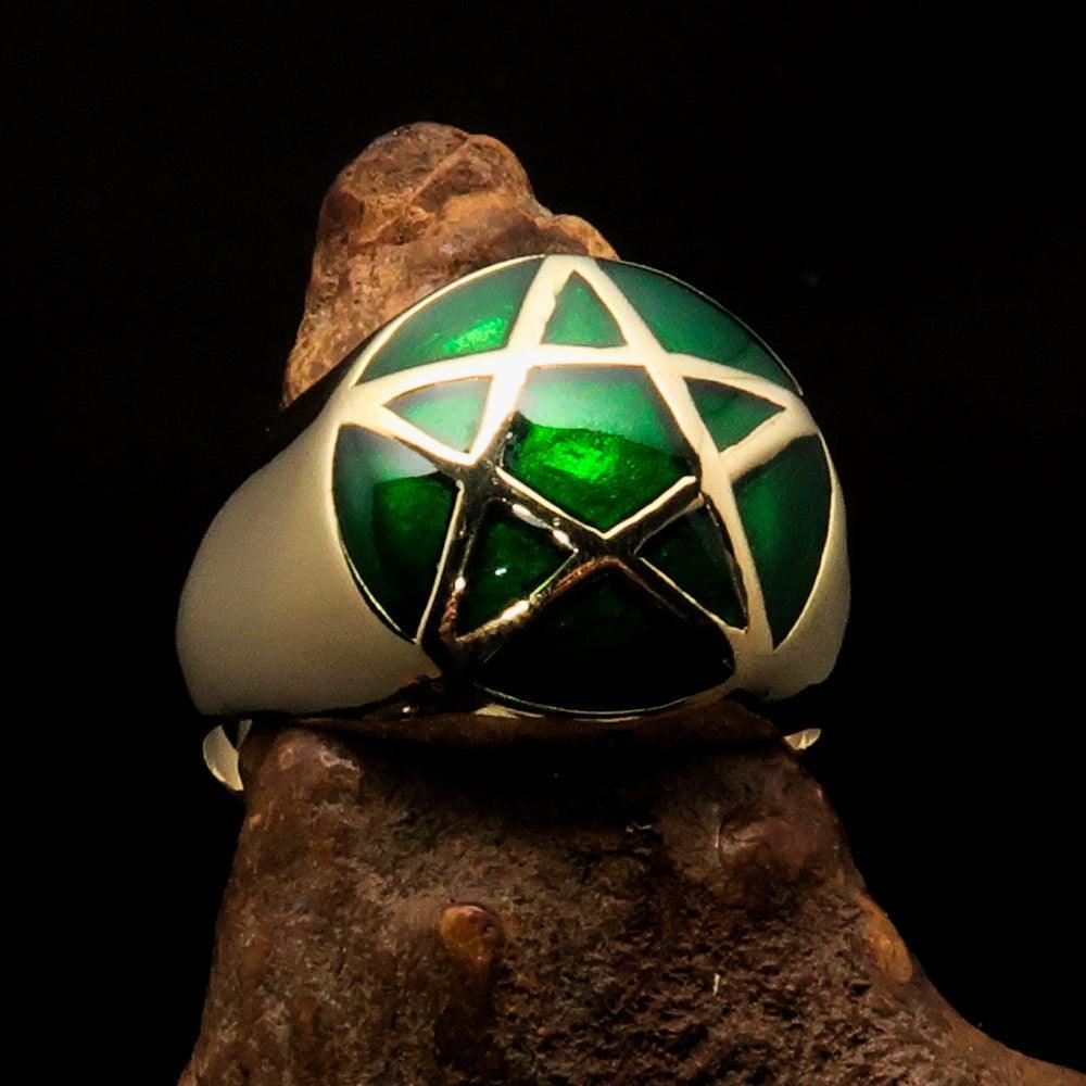 Perfectly domed Men's Solid Line Pentagram Ring Green - Brass
