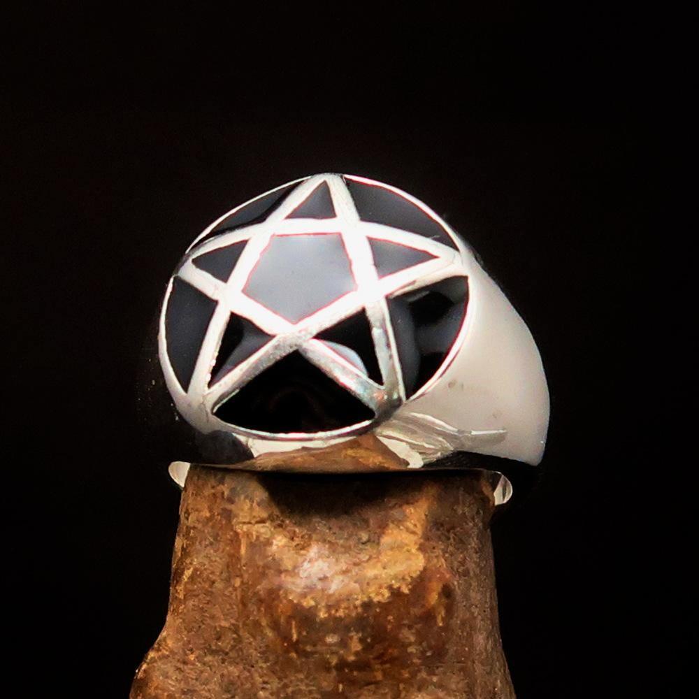 Perfectly domed Men's Solid Line Pentagram Ring Black - Sterling Silver